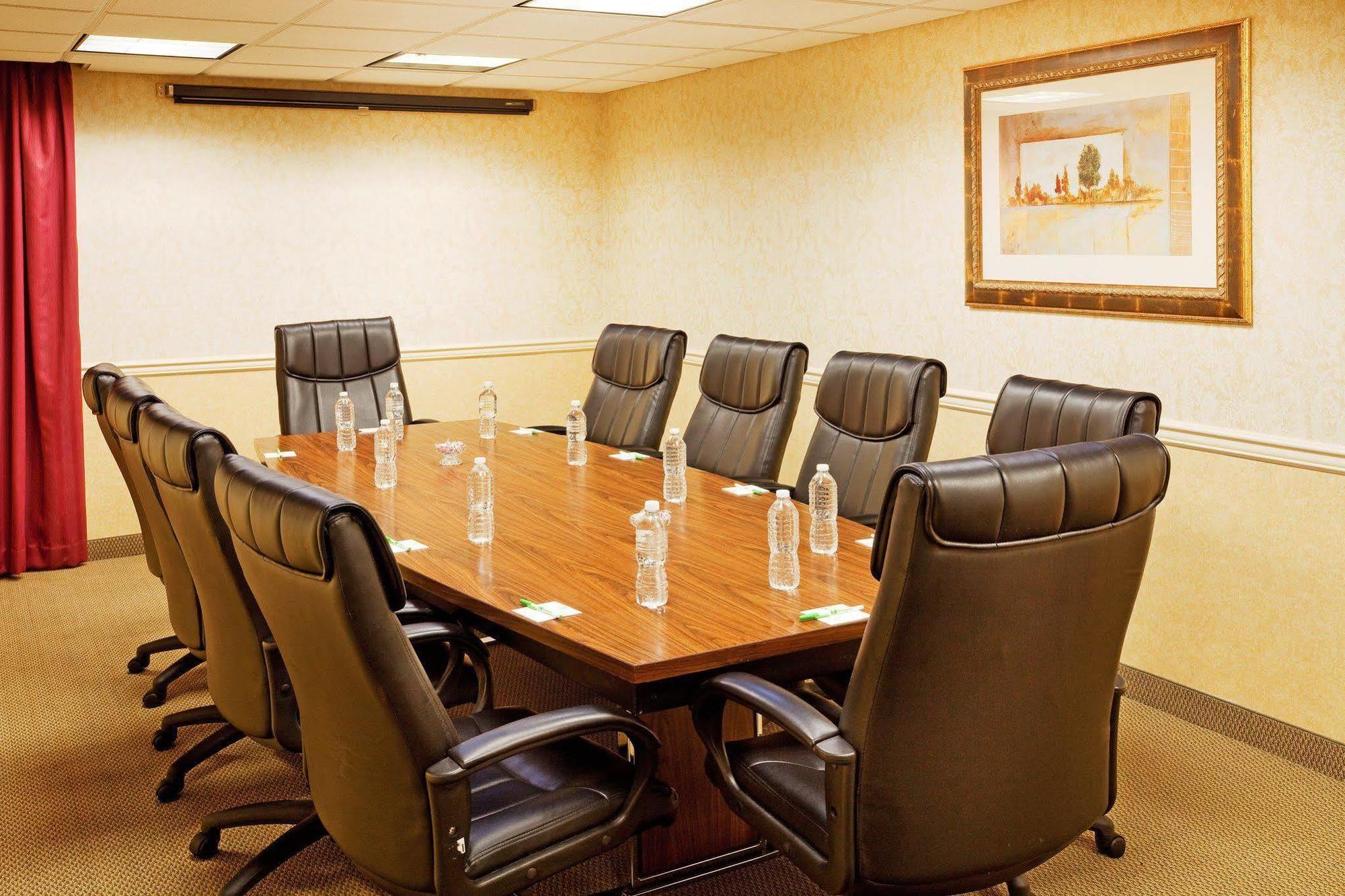 Holiday Inn Morgantown - Reading Area By Ihg New Morgan Екстер'єр фото